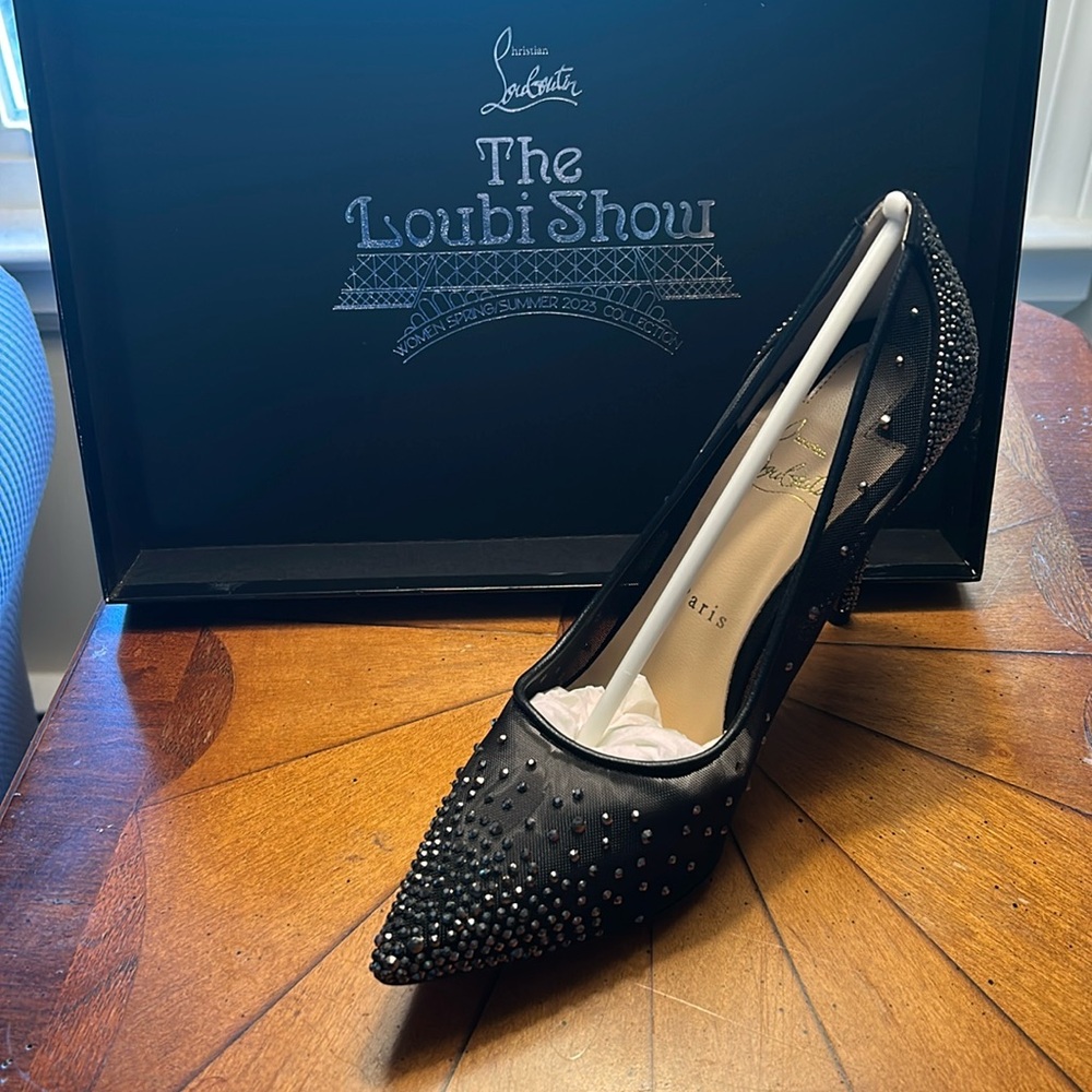 Black silver studded pump- red bottom ladies!!